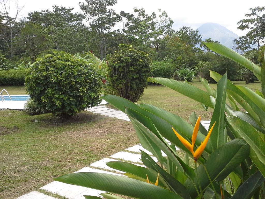 Hotel Tangara Arenal B&B La Fortuna Exterior foto