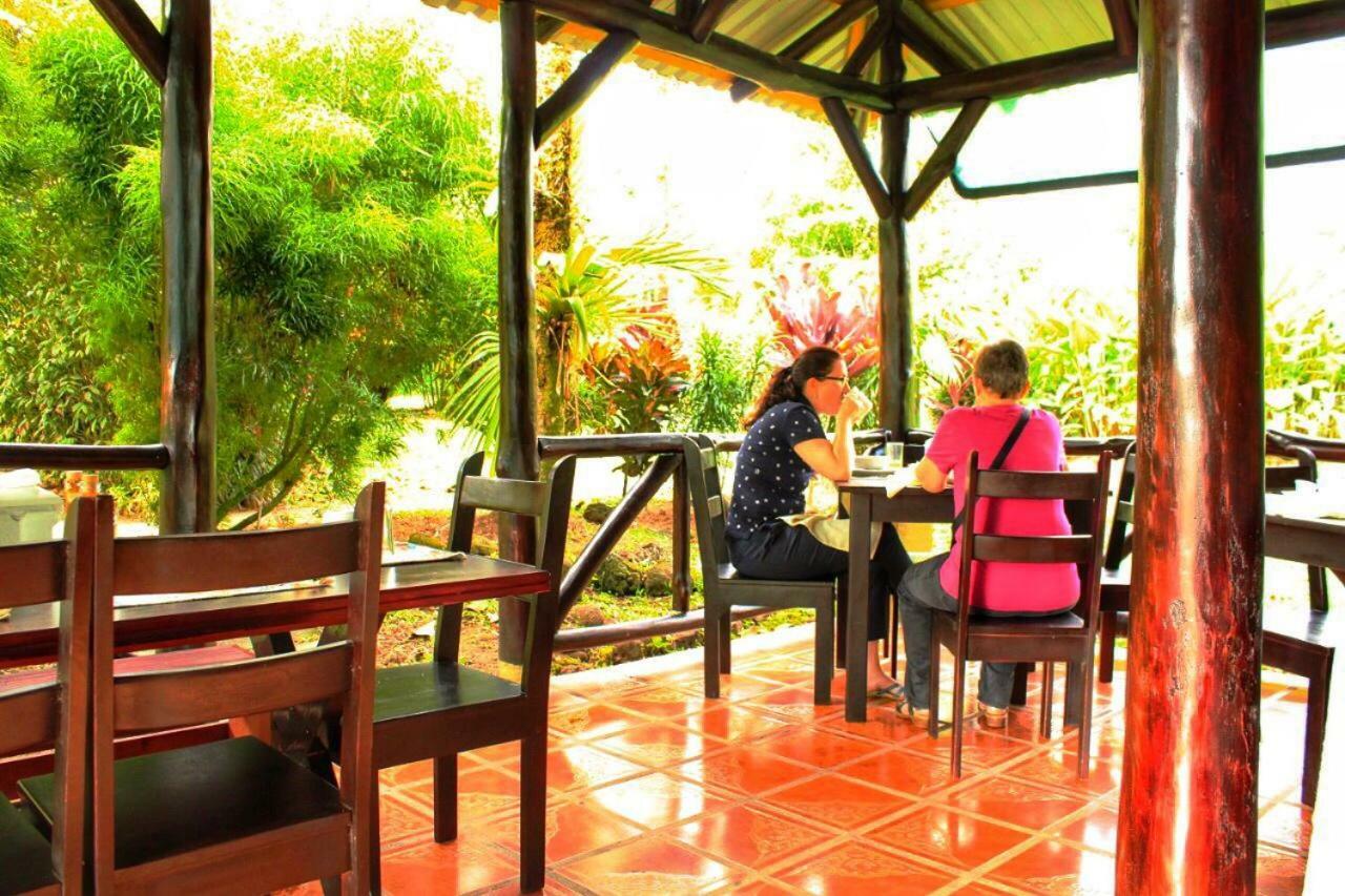 Hotel Tangara Arenal B&B La Fortuna Exterior foto